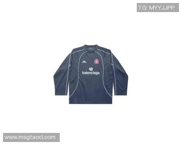 各大足球明星的专属球鞋背后的故事与品牌魅力解析